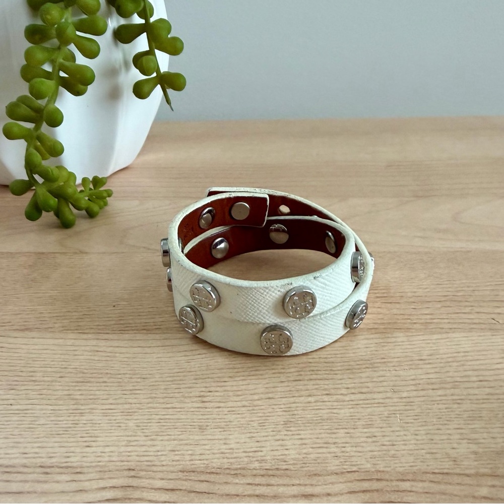 • tory burch white wrap bracelet •